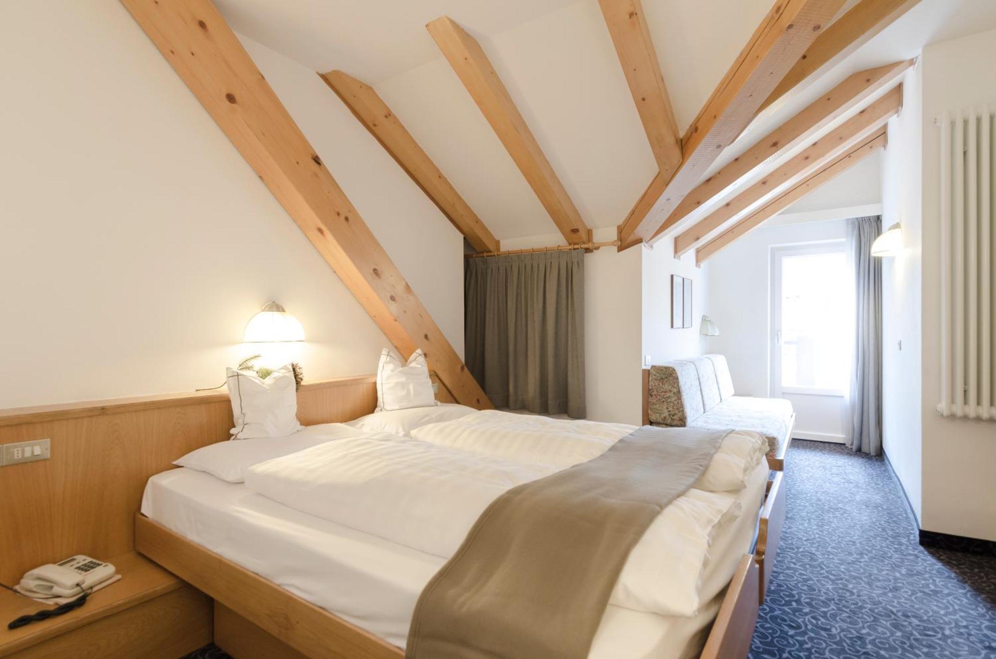 Hotel Cevedale Living Romance Hotel كوغولو المظهر الخارجي الصورة