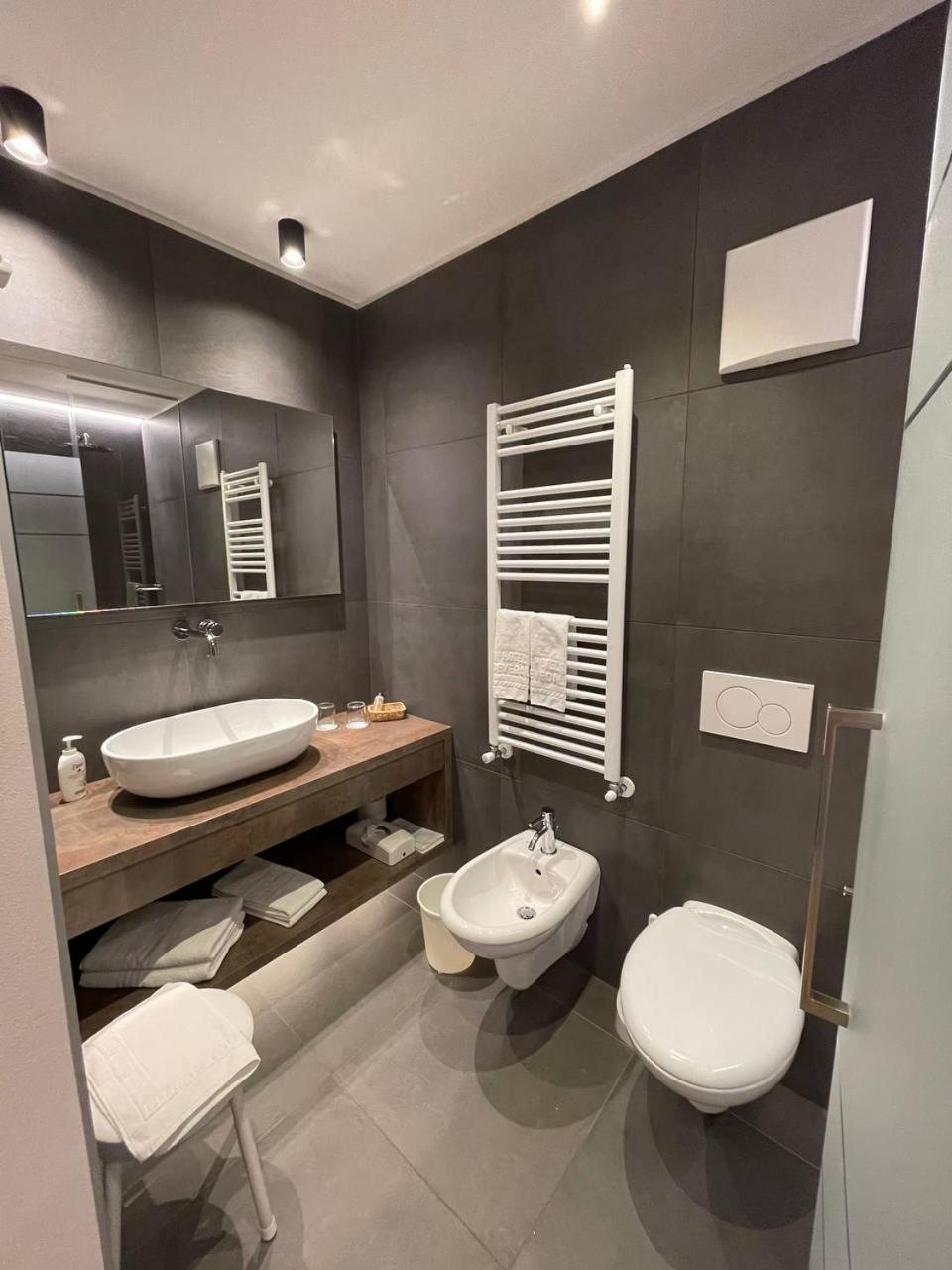 Hotel Cevedale Living Romance Hotel كوغولو المظهر الخارجي الصورة