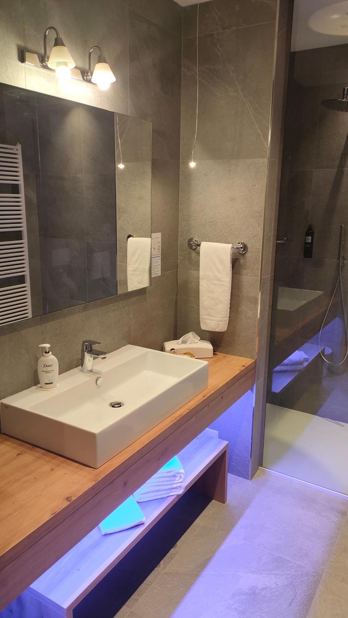 Hotel Cevedale Living Romance Hotel كوغولو المظهر الخارجي الصورة