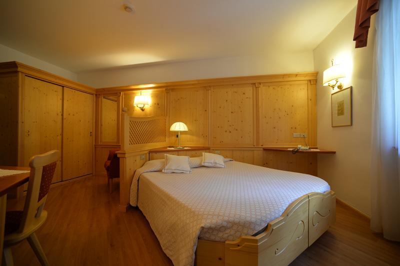 Hotel Cevedale Living Romance Hotel كوغولو المظهر الخارجي الصورة