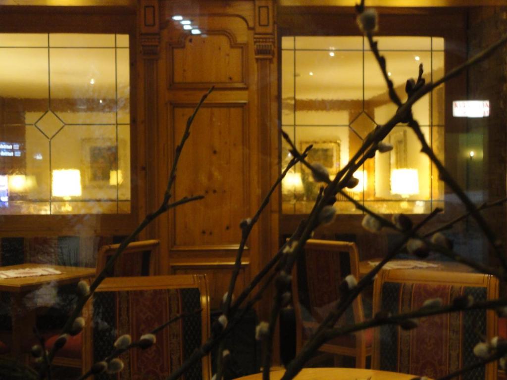 Hotel Cevedale Living Romance Hotel كوغولو المظهر الخارجي الصورة