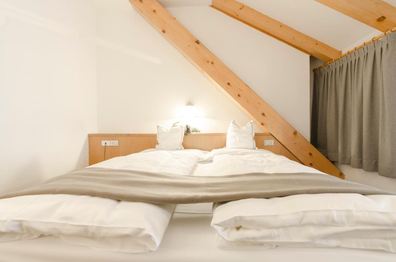 Hotel Cevedale Living Romance Hotel كوغولو المظهر الخارجي الصورة