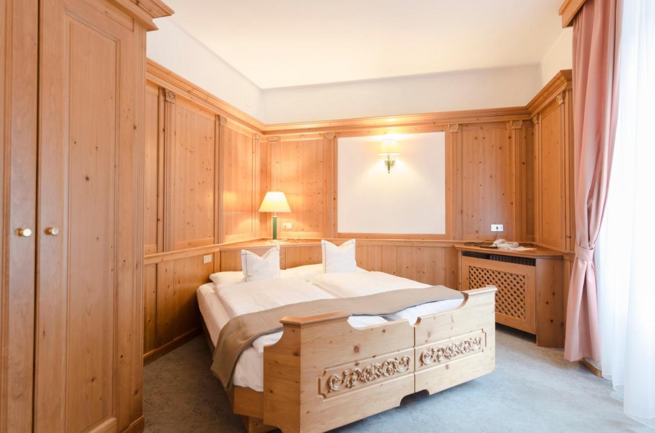 Hotel Cevedale Living Romance Hotel كوغولو المظهر الخارجي الصورة